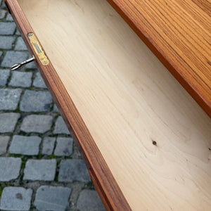 Kommode Teak mit Schloss aus Dänemark