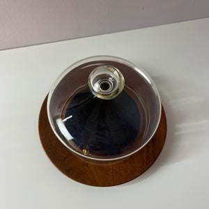 Käseglocke und Teakbrett aus Dänemark