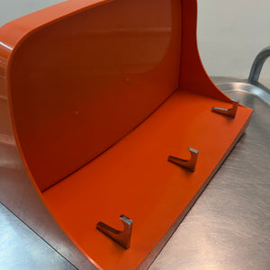 Wandregal orange Kunststoff mit Garderobenhaken