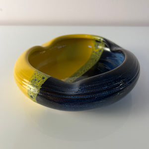Aschenbecher gelb blau aus Dänemark