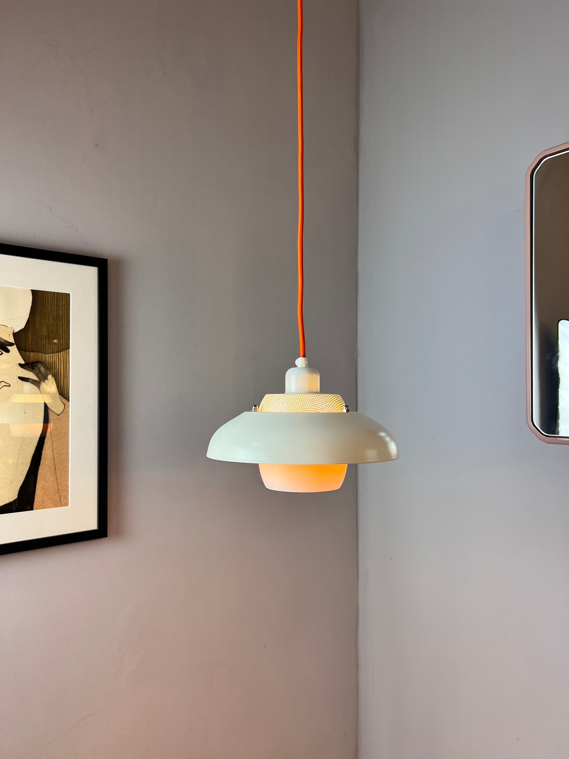 Lamellenlampe neu lackiert weiß orange