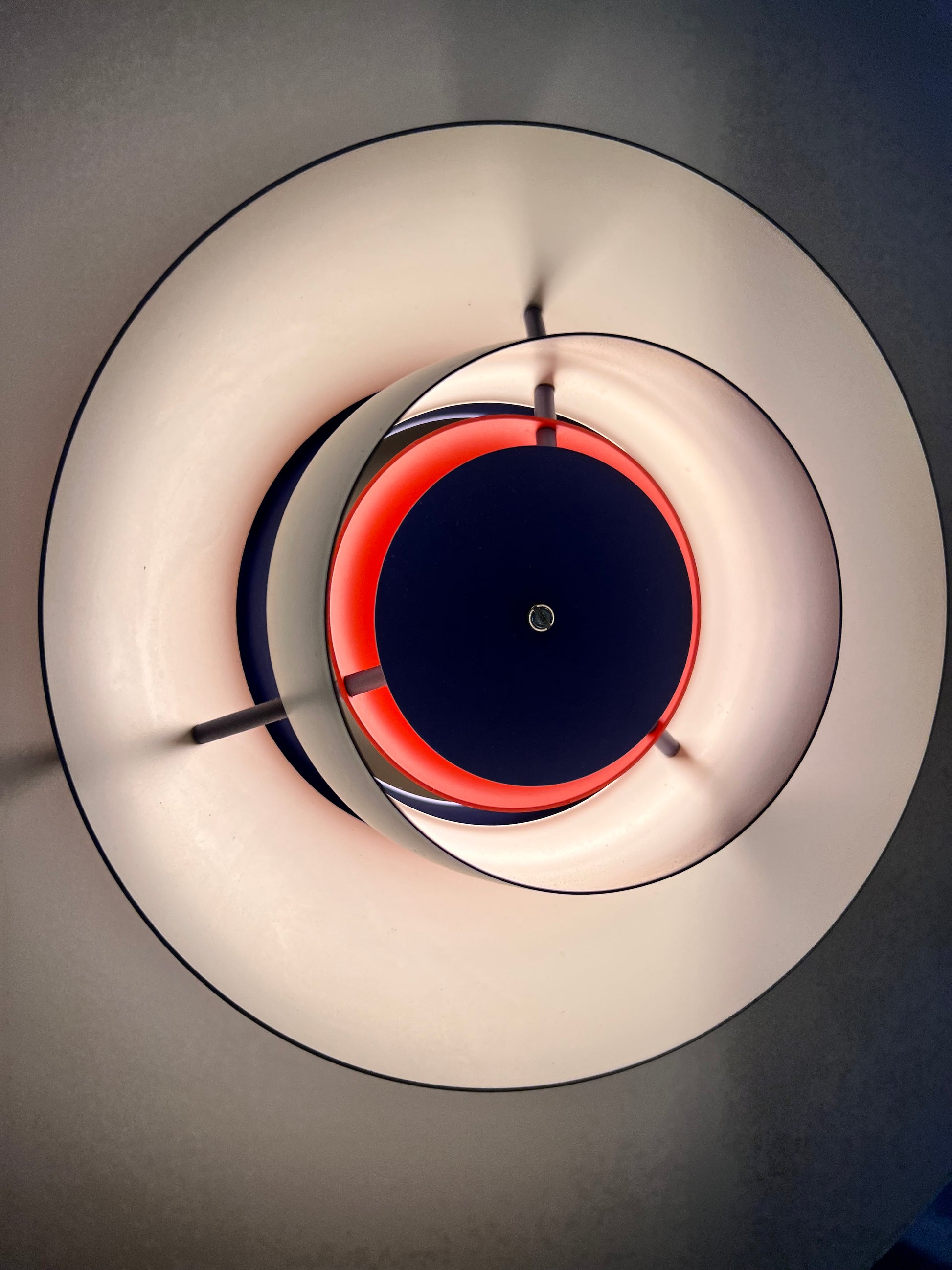 Lamellenlampe PH5 weiß blau von Poul Henningsen für Louis Poulsen