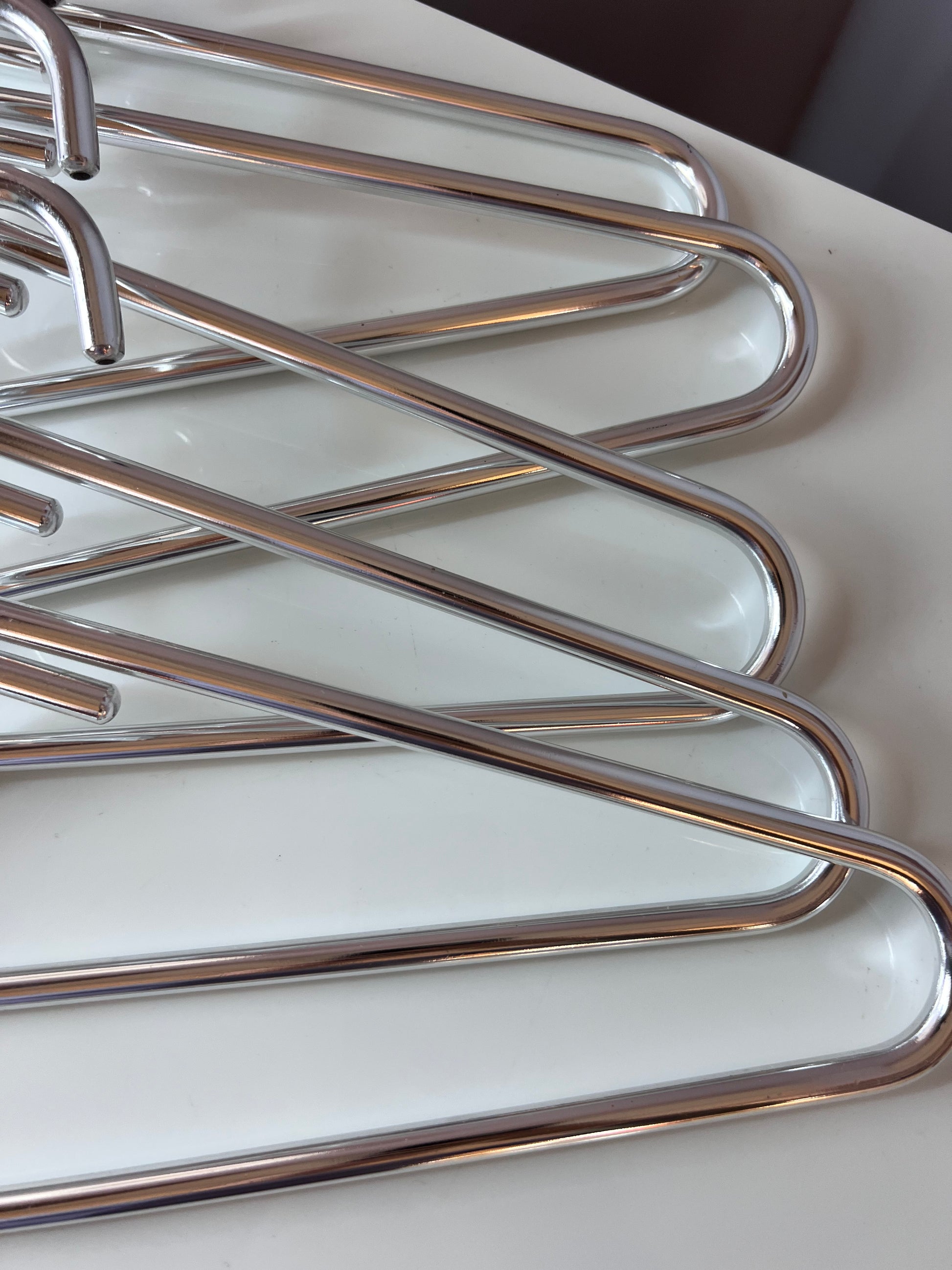 Set: 5x Kleiderbügel Metall 80er