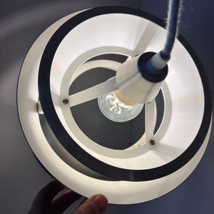 Lamellenlampe Trava schwarz silber von Carl Thore für Granhaga