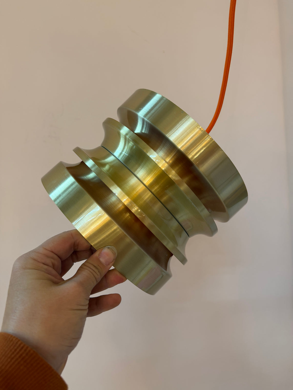 Hängelampe gold orange von Carl Thore