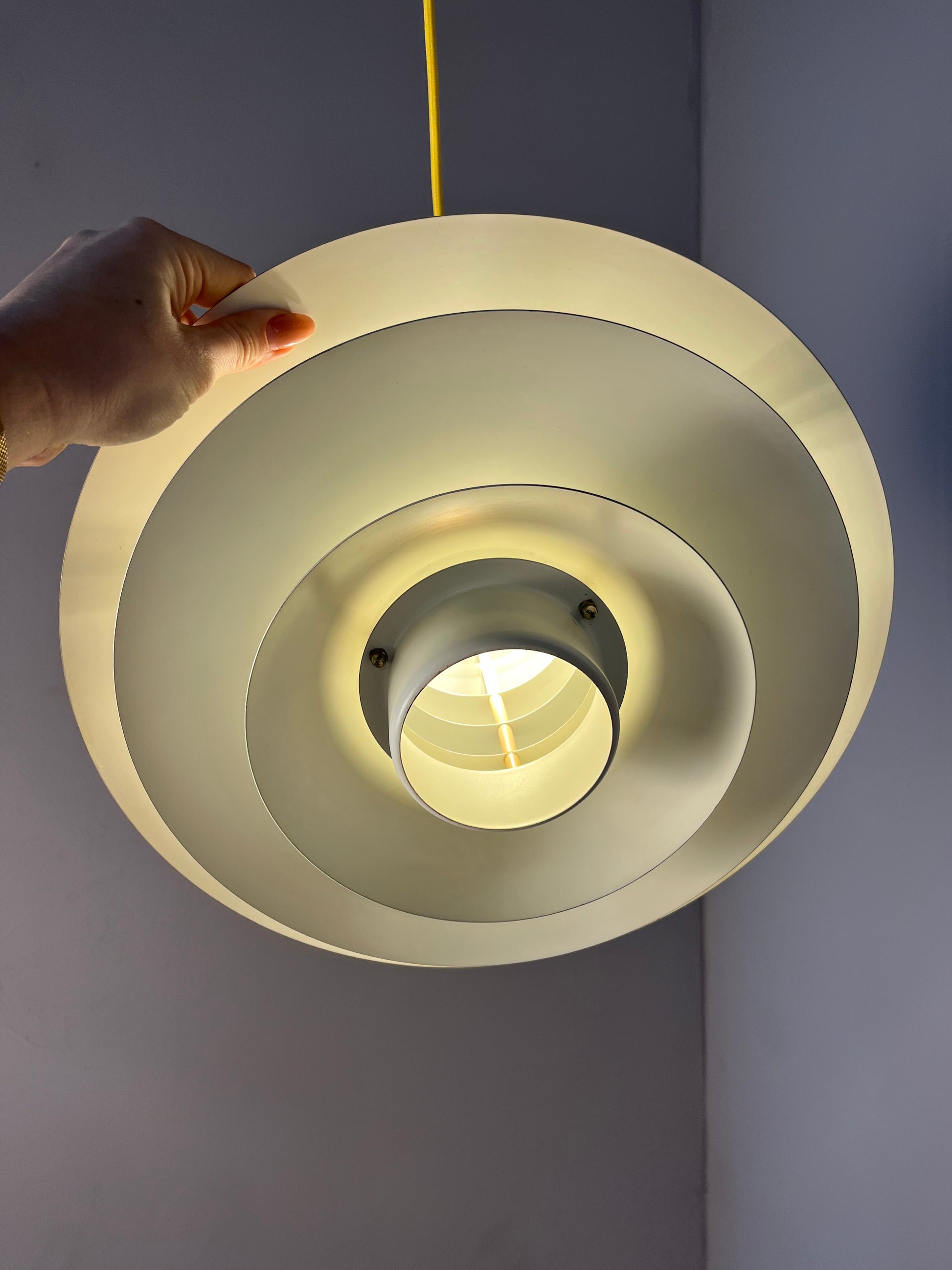 Lamellenlampe Modell 80113 weiß von Formlight