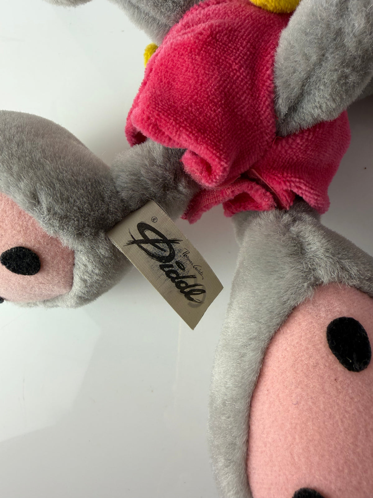 Diddl Maus mit pinker Latzhose von Thomas Goletz