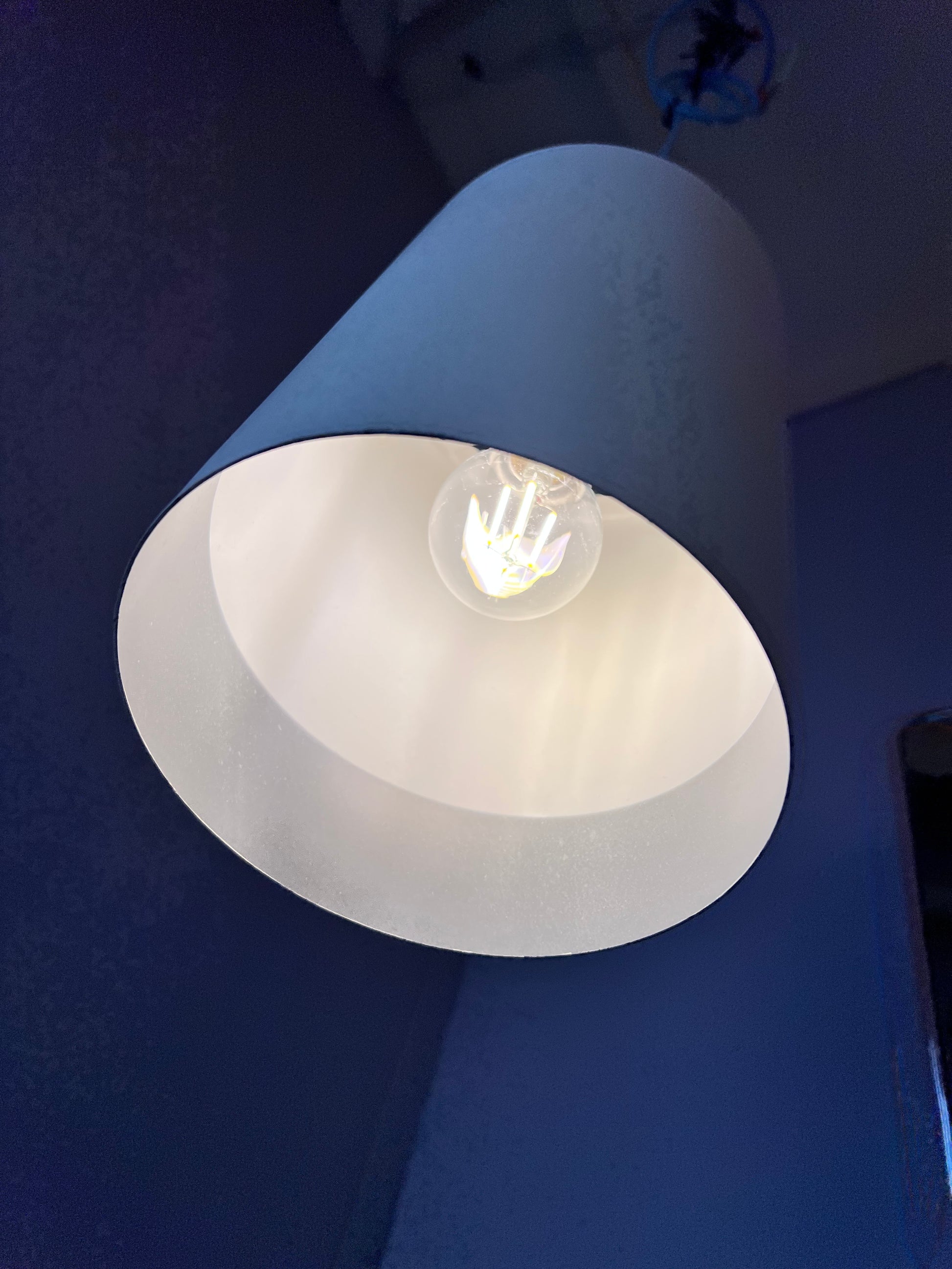 Zylinderlampe weiß neu lackiert von Fog & Mørup