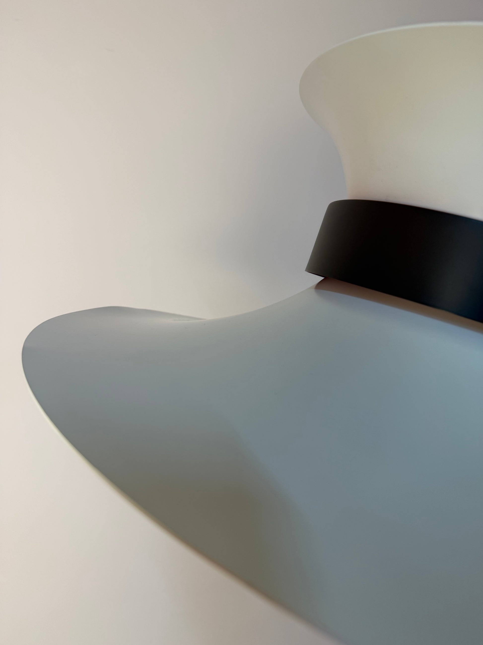 Lamellenlampe weiß schwarz von Bent Nordsted für Lyskaer Belysning