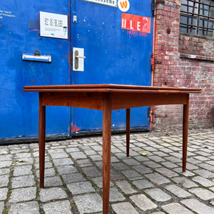 Esstisch Teak ausziehbar aus Dänemark
