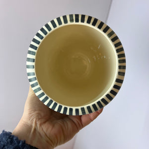 Handbemalte Vase creme schwarz von Maria Köhler für Villeroy & Boch