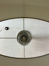 Lade das Bild in den Galerie-Viewer, Stehlampe Chrom mit grauem Schirm
