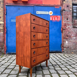 Kommode Teak mit runden Griffen