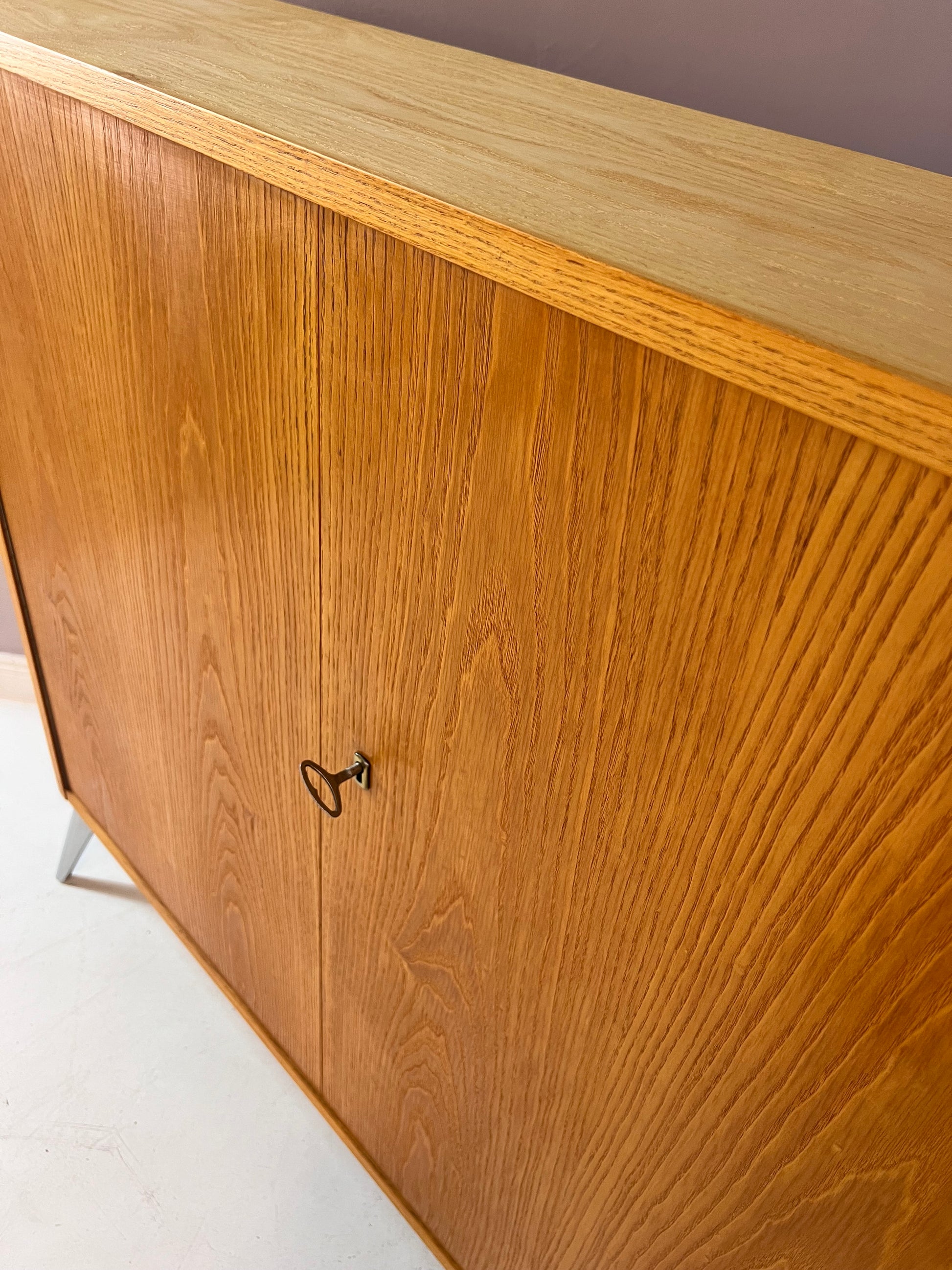 Schrank Typ 605 Esche von Hellerau