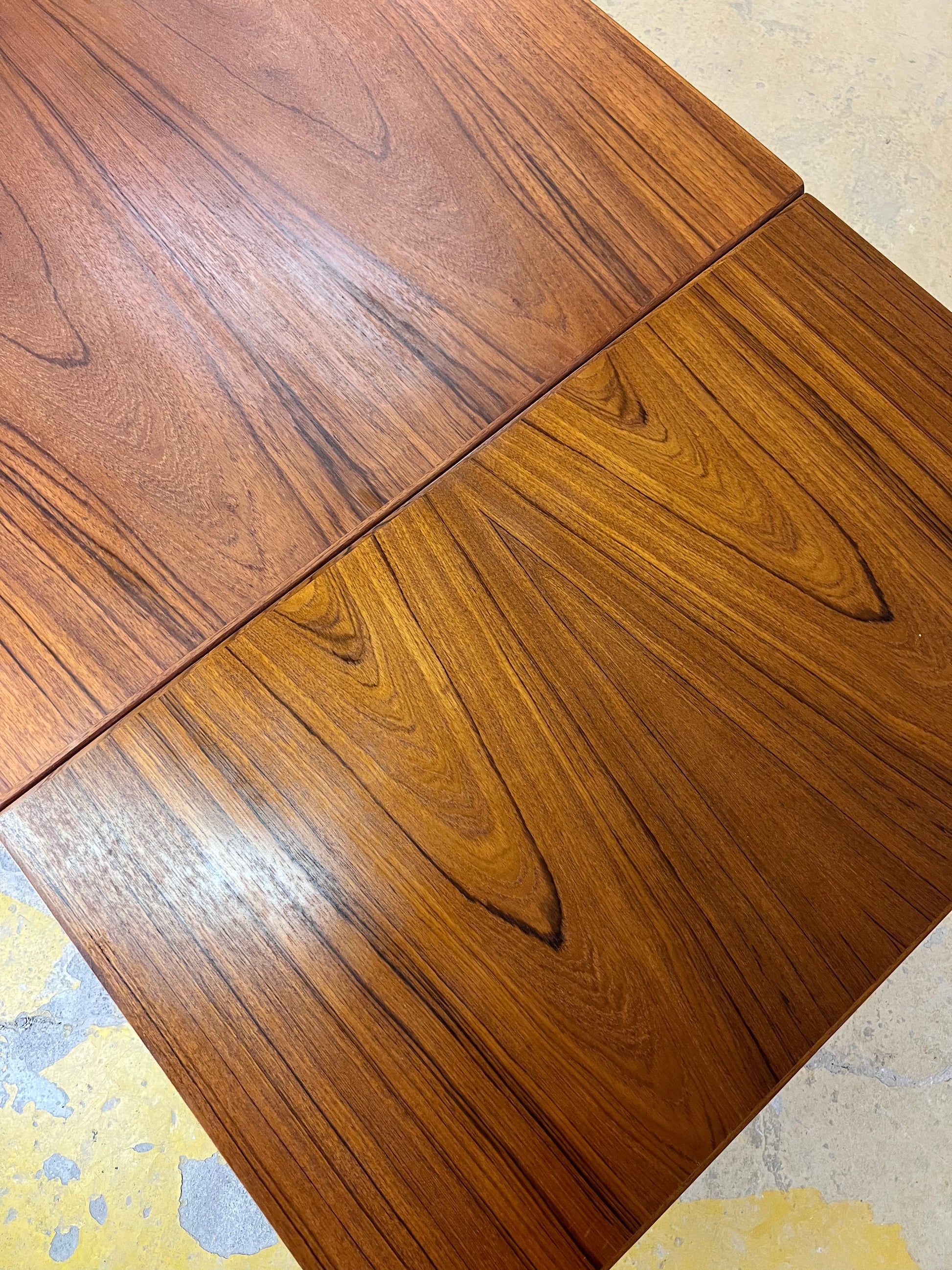 Ausziehbarer Esstisch Teak von Henning Kjærnulf