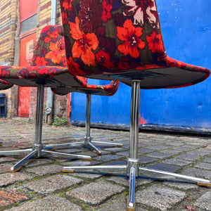 Set: 4x Drehstuhl rot floral von EKA Wohnmöbel