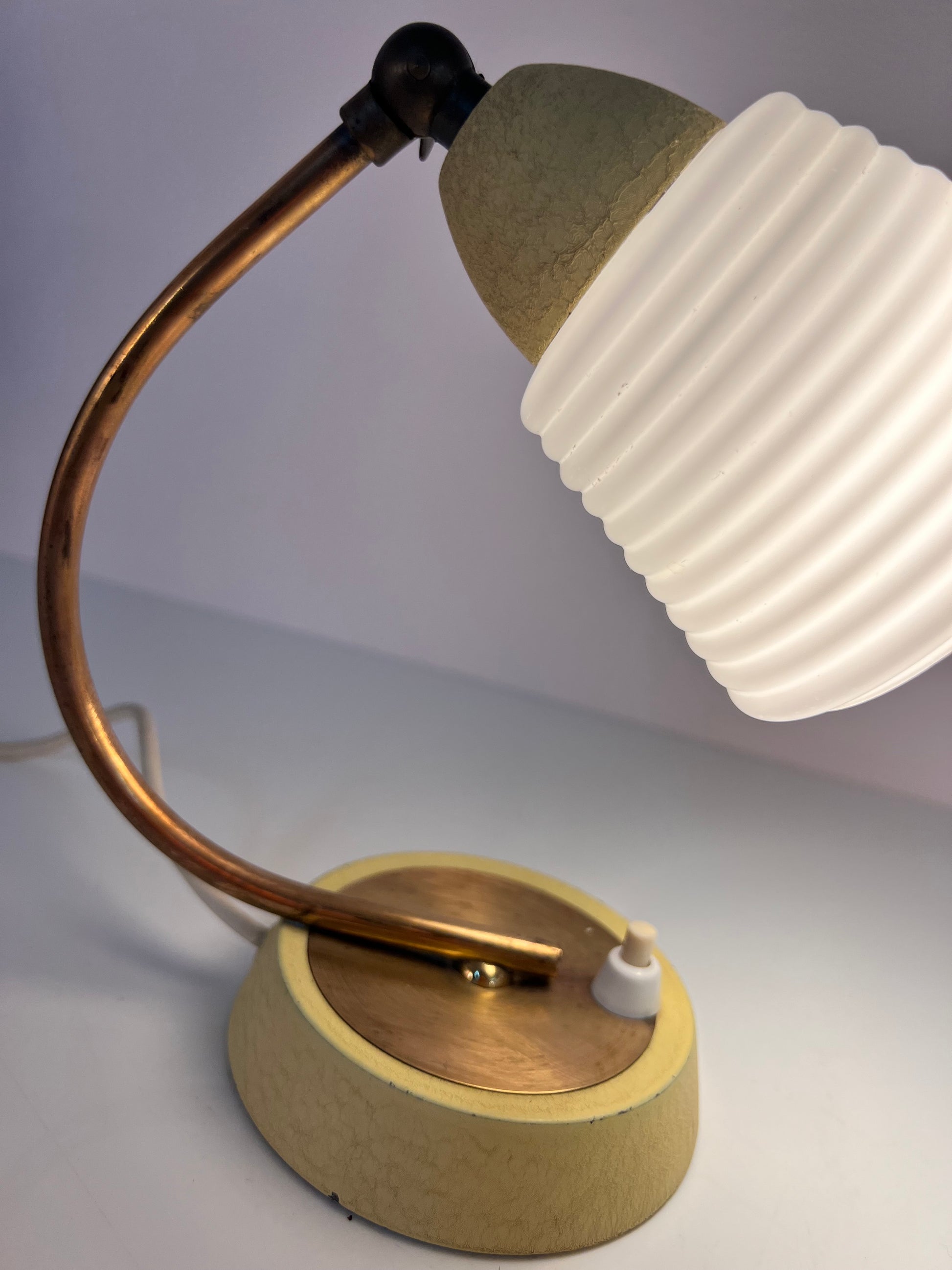 Schreibtischlampe Messing mit Glasschirm