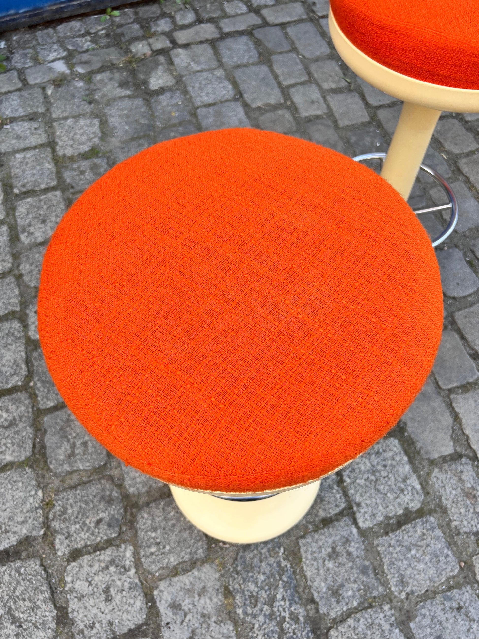 Barhocker creme orange von Friedrich Stuckenbröker für Lockhausen Plastik