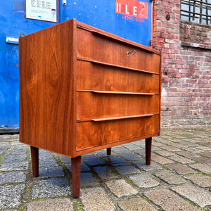Kommode Teak mit Schloss aus Dänemark