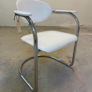 Freischwinger weiß Chrom von Effezeta
