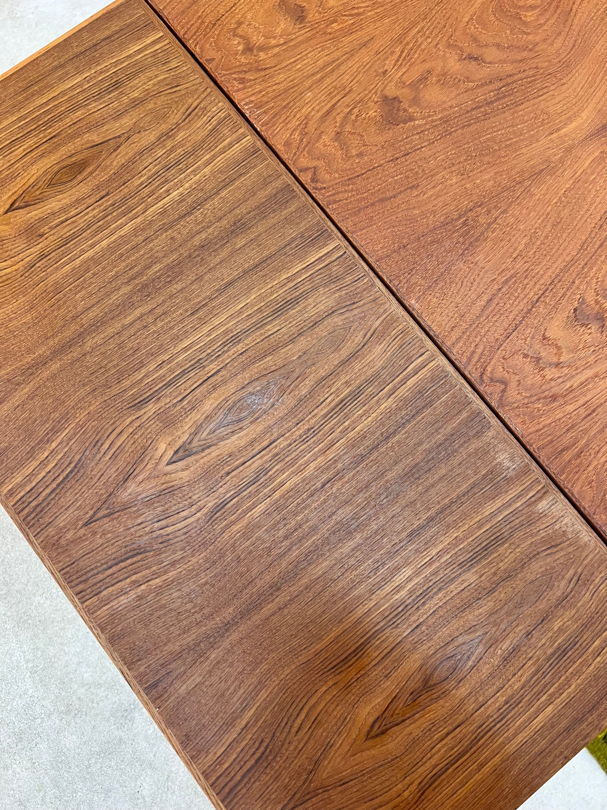 Kleiner ausziehbarer Esstisch Teak aus Dänemark