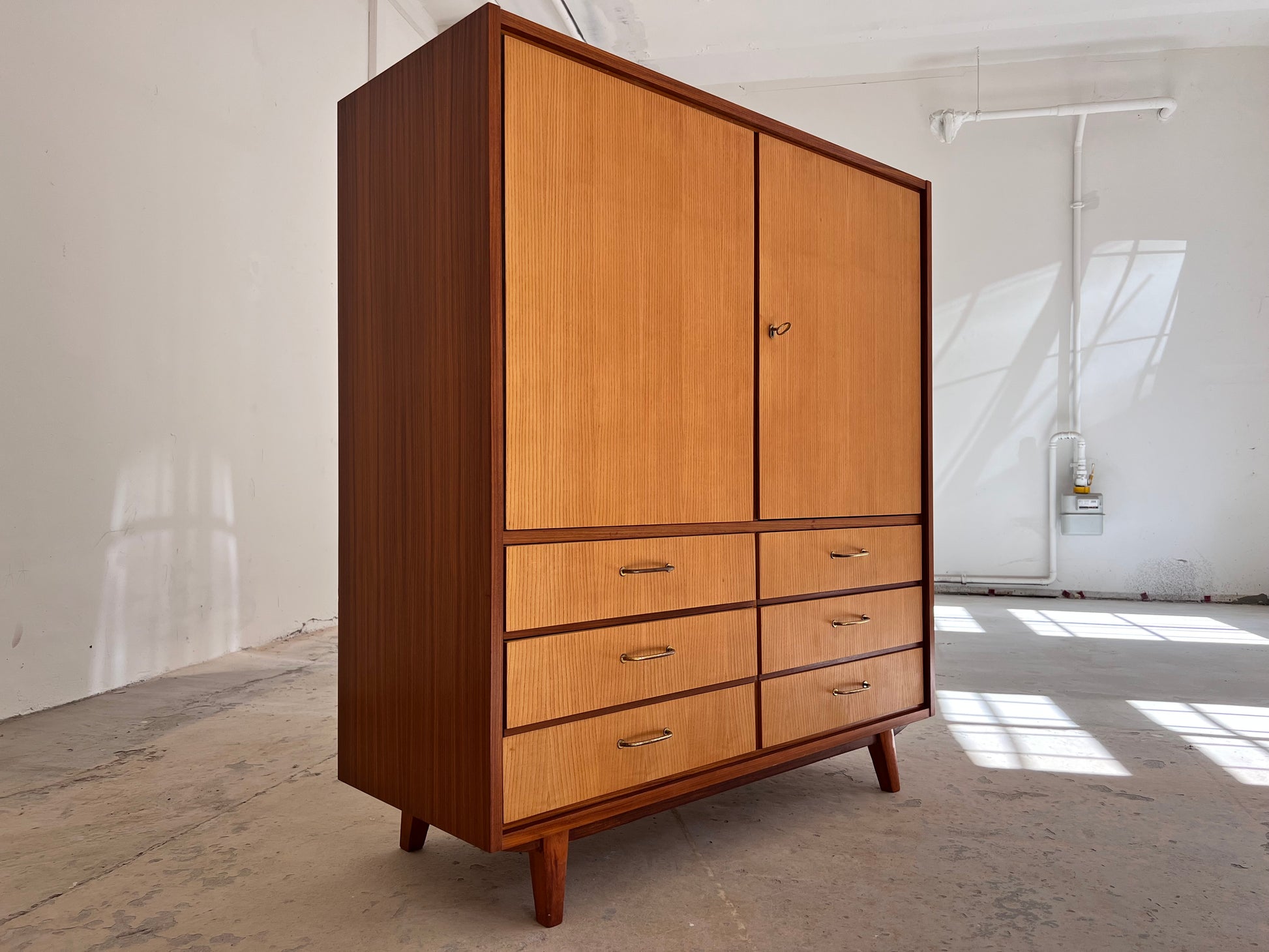 Wäscheschrank Modell Herrenkommode von Gebr. Lübke