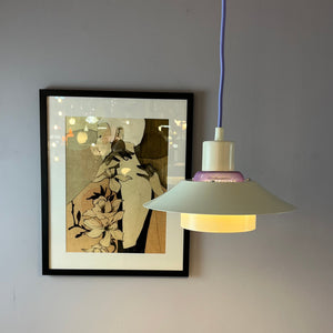 Lamellenlampe Modell Garda lila weiß von Design Light