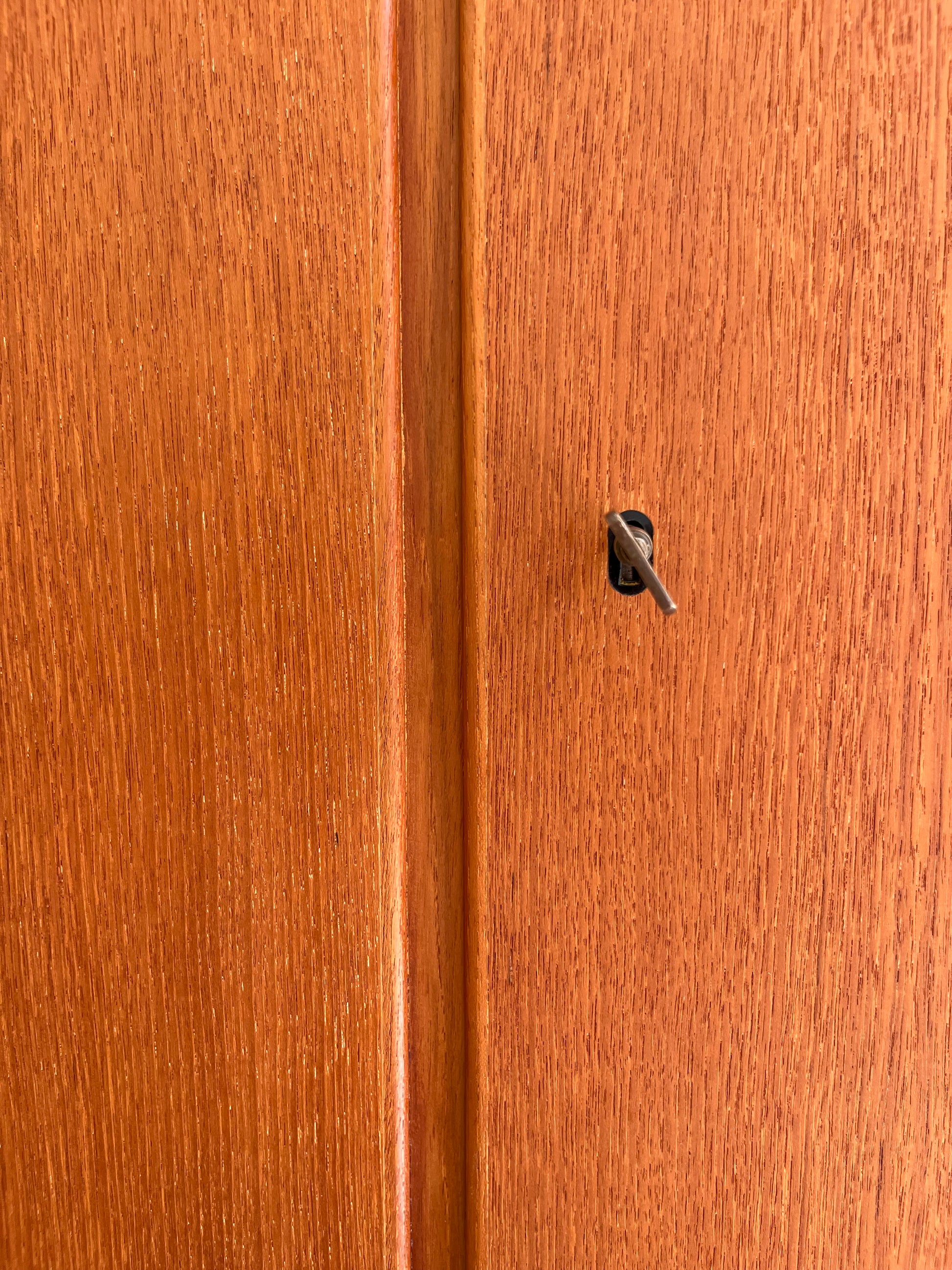 Großer Kleiderschrank Teak von rt Möbel