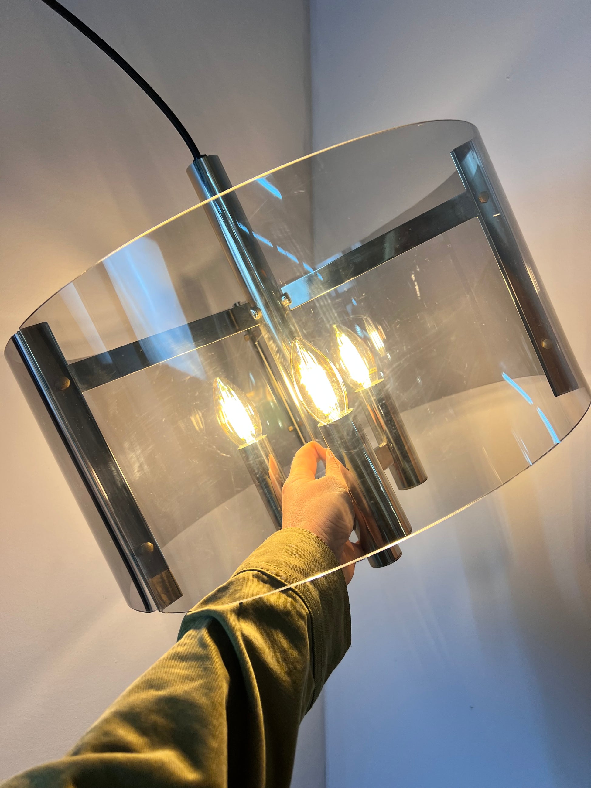 Hängelampe Chrom & Rauchacryl