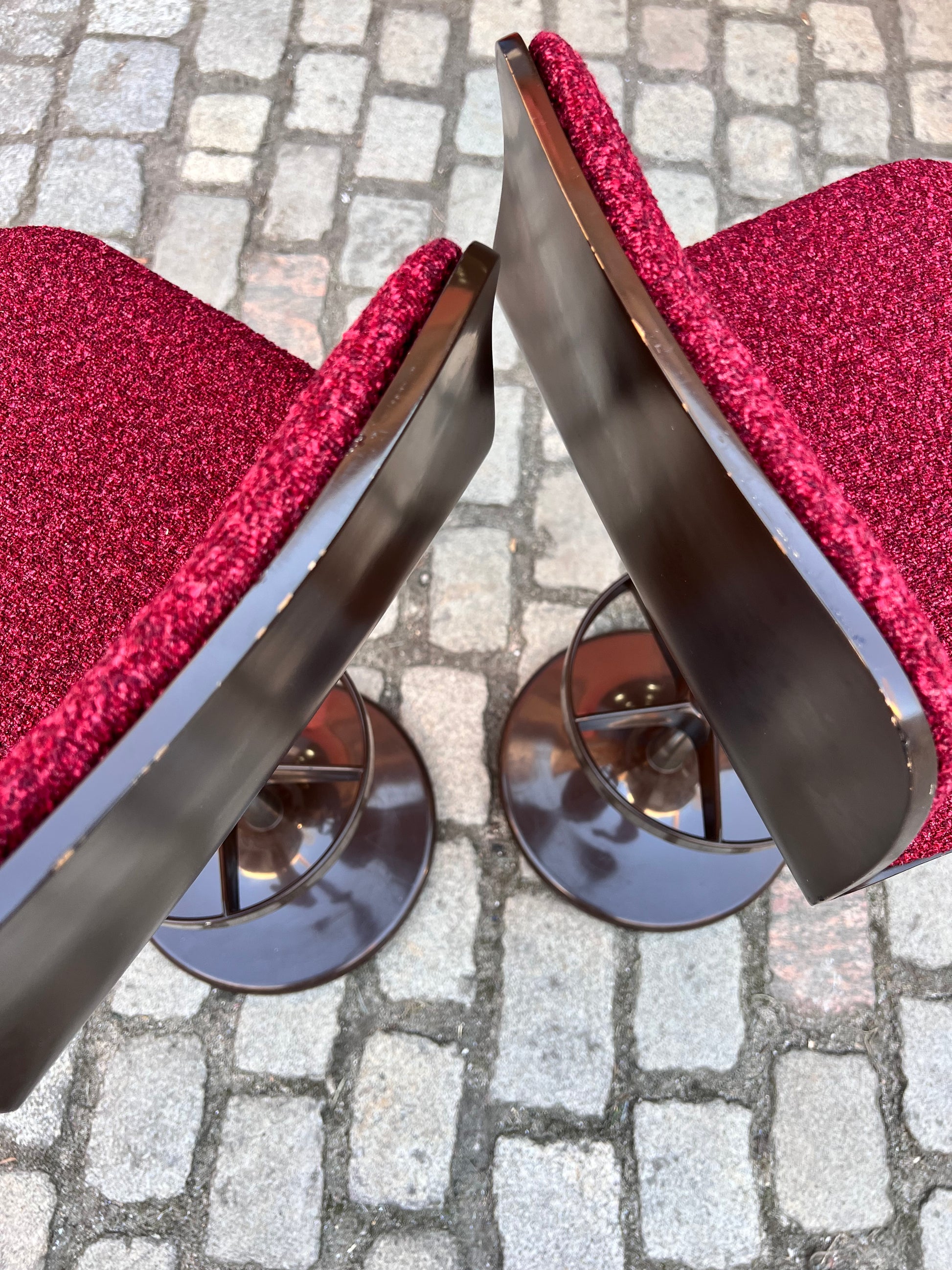 Barhocker braun rot neu bezogen