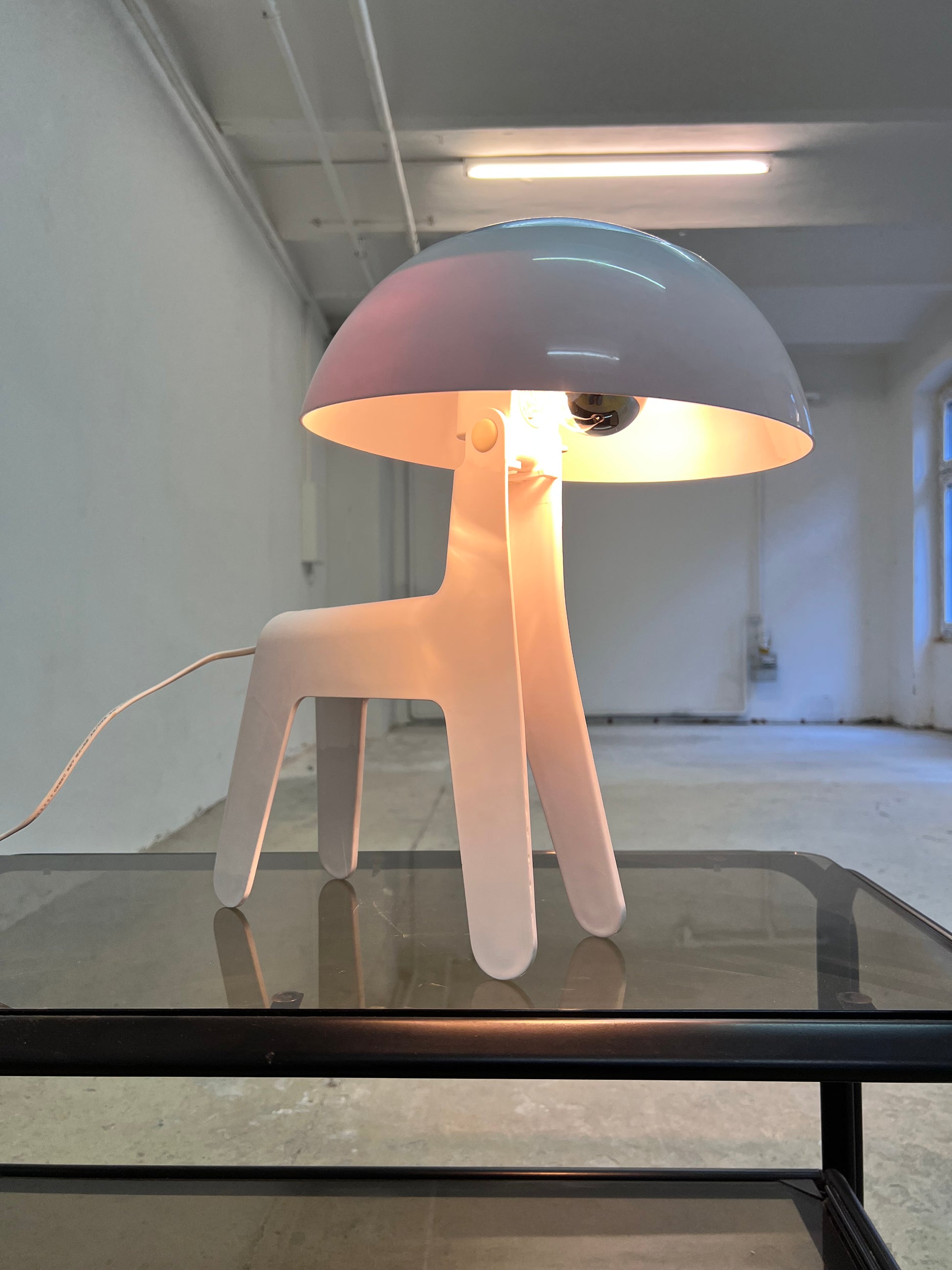 „Doglamp“ Propaganda D-dOG Lampe