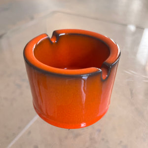 Aschenbecher orange Keramik