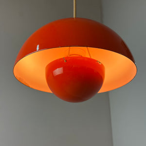 Hängelampe Flowerpot VP1 orange von Verner Panton für Louis Poulsen