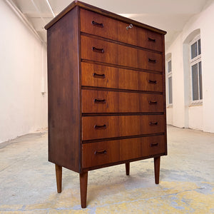 Kommode Teak mit Schloss aus Dänemark