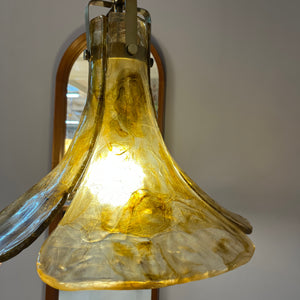 Hängelampe Blume gold braun Acryl Messing von Carlo Nason