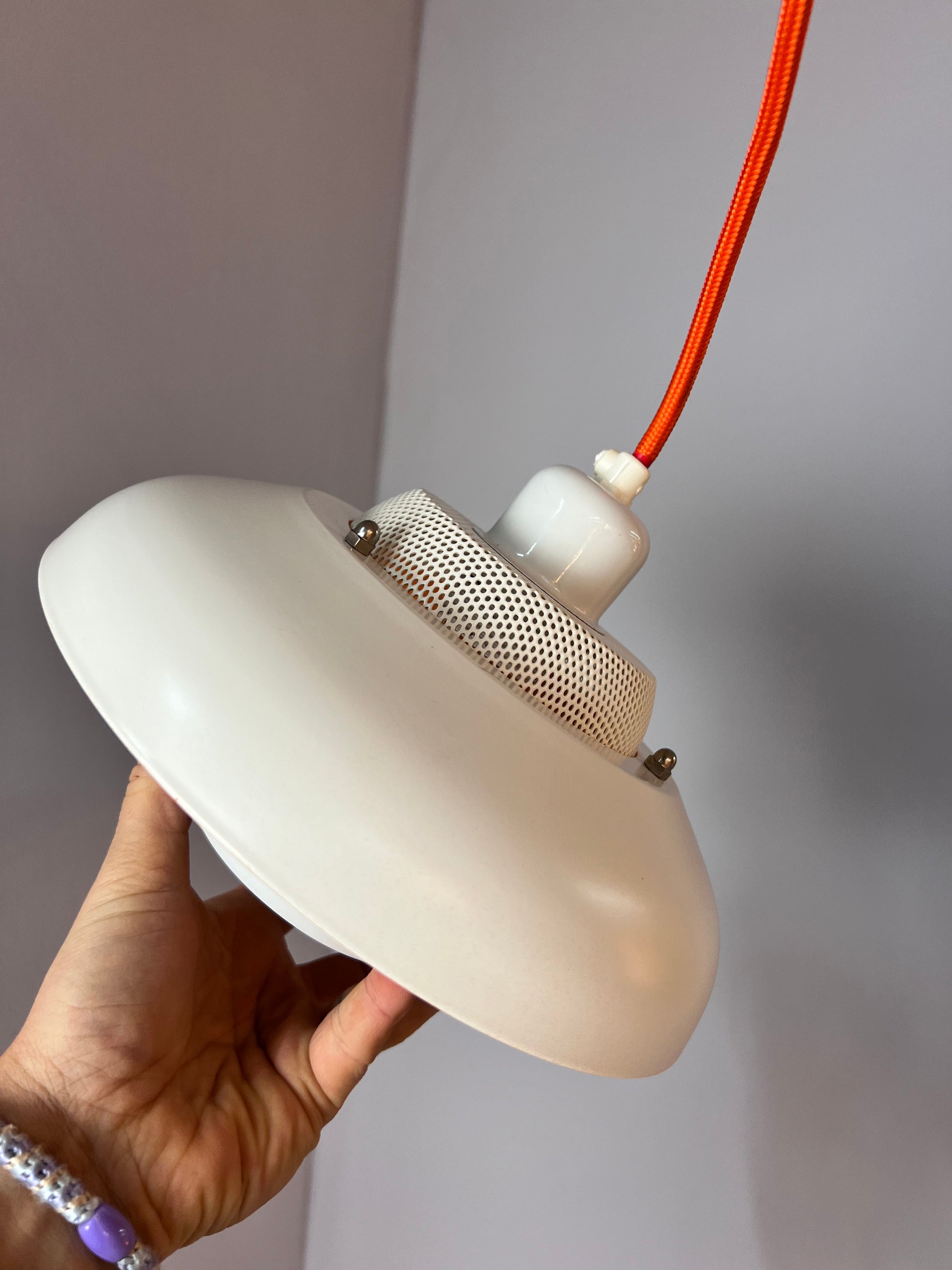 Lamellenlampe neu lackiert weiß orange