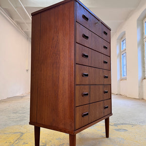 Kommode Teak mit Schloss aus Dänemark