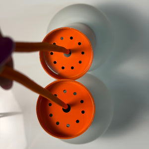 Set: 2x Hängelampe orange mit Opalglas Globus