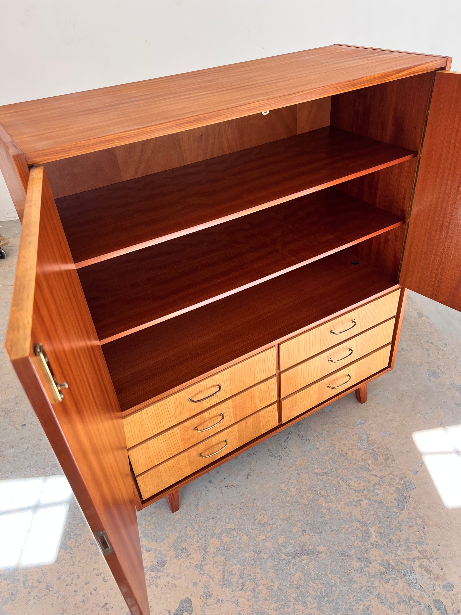Wäscheschrank Modell Herrenkommode von Gebr. Lübke