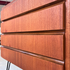 Kommode Teak auf Hairpinlegs von IDEE Möbel