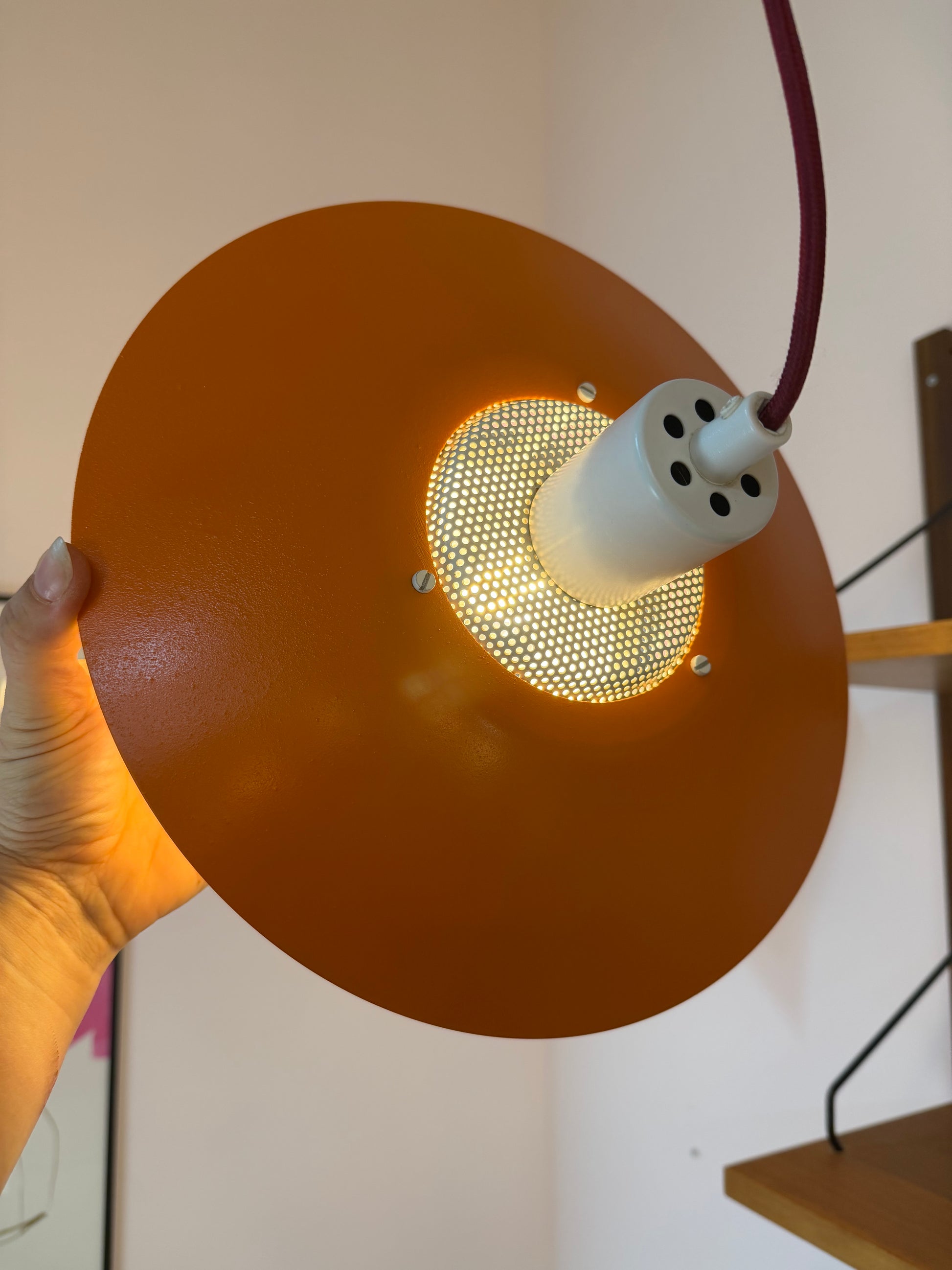 Lamellenlampe neu lackiert orange lila aus Dänemark