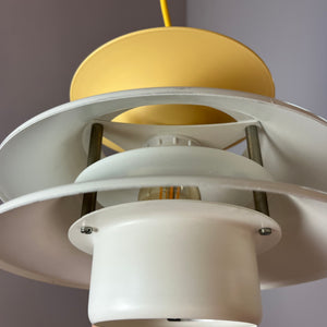 Lamellenlampe weiß gelb von Lyskær