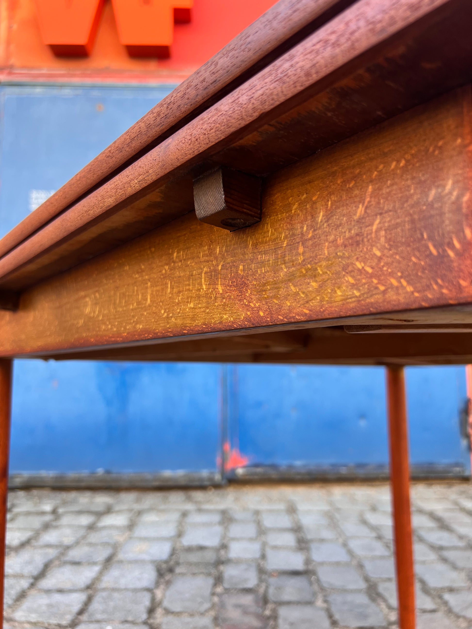 Kleiner ausziehbarer Esstisch Teak aus Dänemark