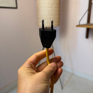 Stehlampe mit Bast-Strukturgeflecht & Chromgestell