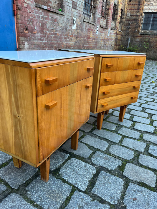 Set: 2 Nachttische von František Mezulánik für Nový Domov