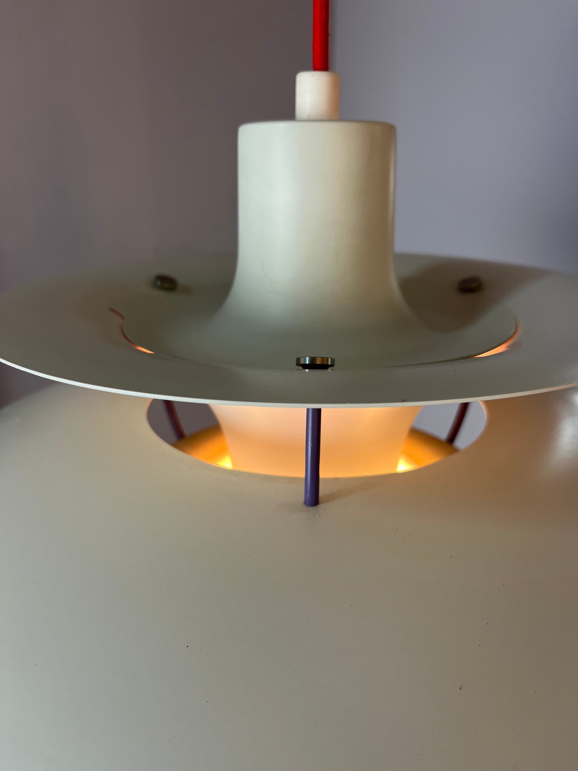 Lamellenlampe PH5 weiß von Poul Henningsen für Louis Poulsen