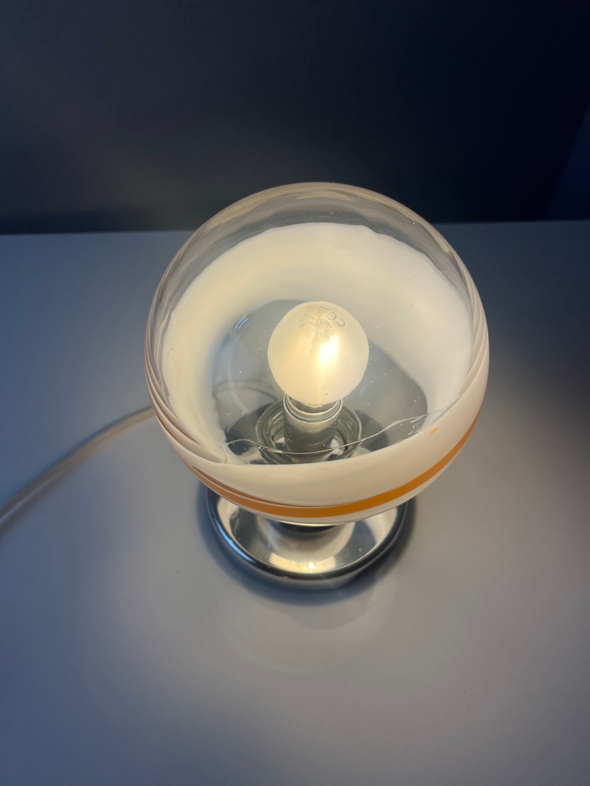 Tischlampe weiß orange Glas Chrom von Doria