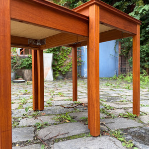 Set: 2 Satztische Teak & gelbe Fliesen aus Dänemark