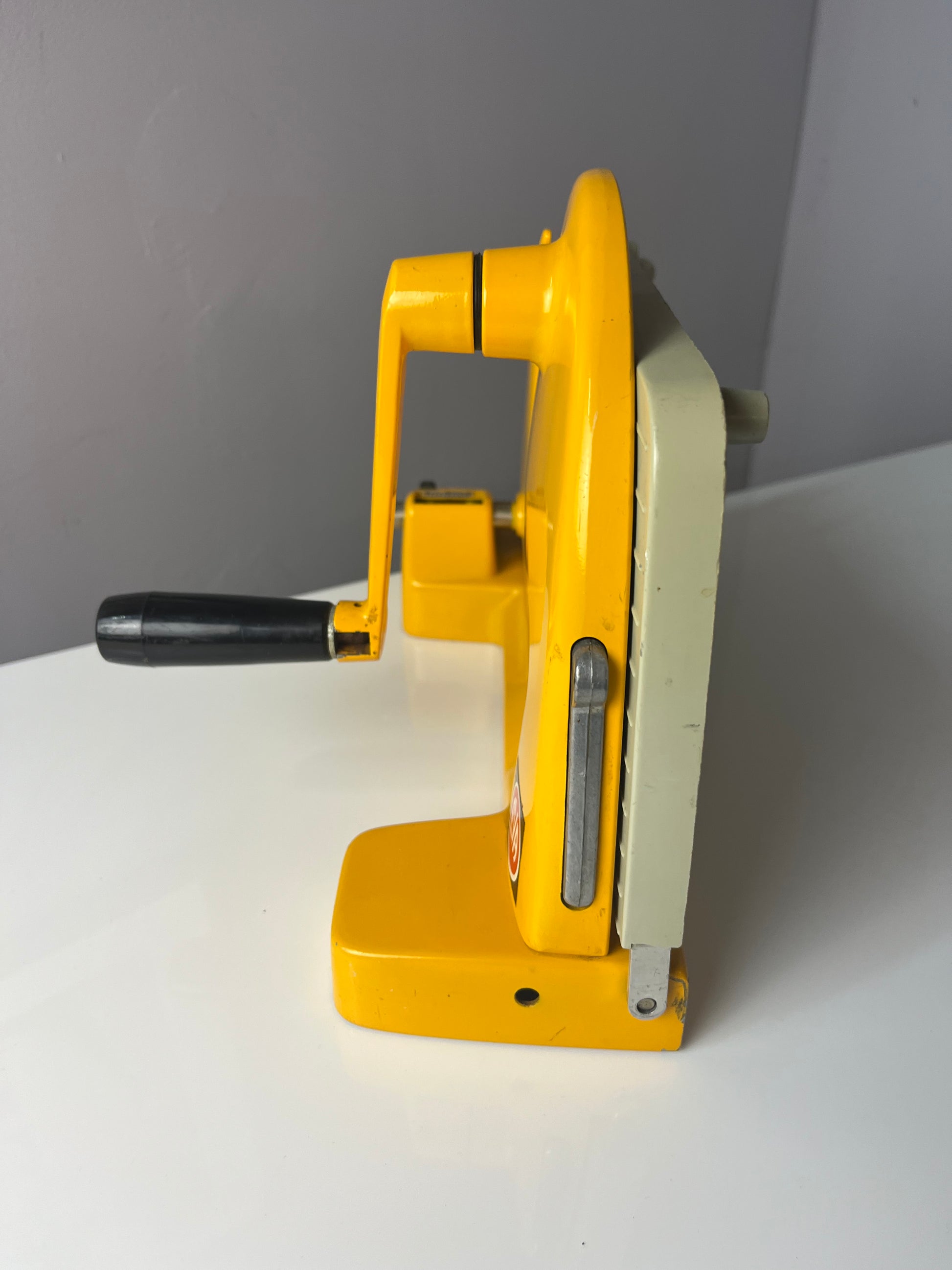 Schneidemaschine gelb von Eva aus Dänemark