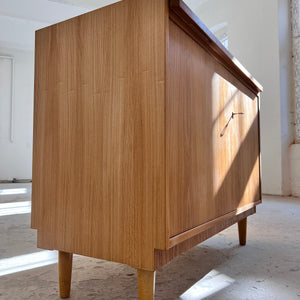 Schrank mit Auszug von Hellerau